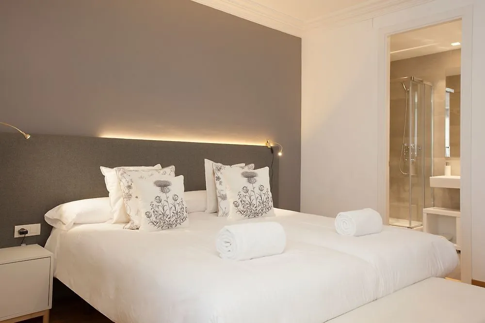 Rent Top Apartments Diagonal-Aribau Barcelona Spain