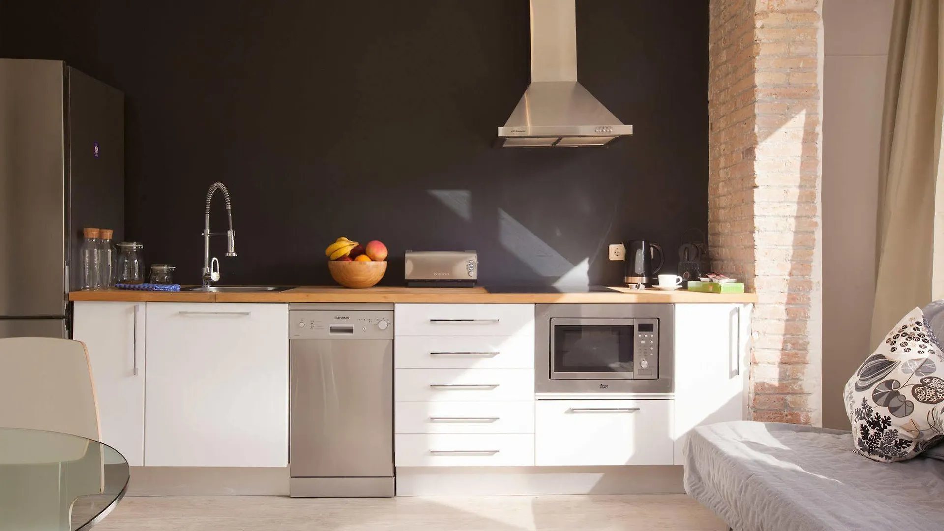Rent Top Apartments Diagonal-Aribau Barcelona Hotel