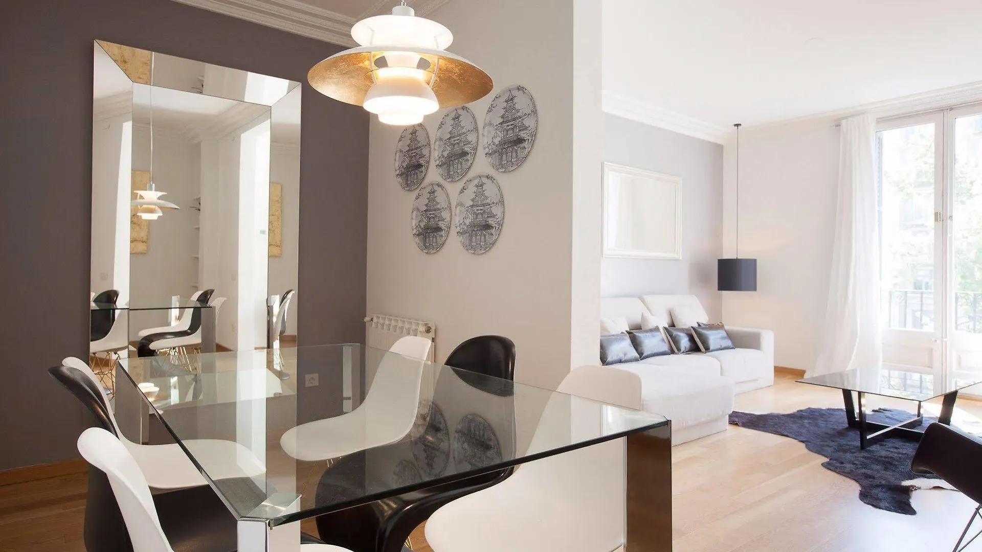 Rent Top Apartments Diagonal-Aribau Barcelona Spain