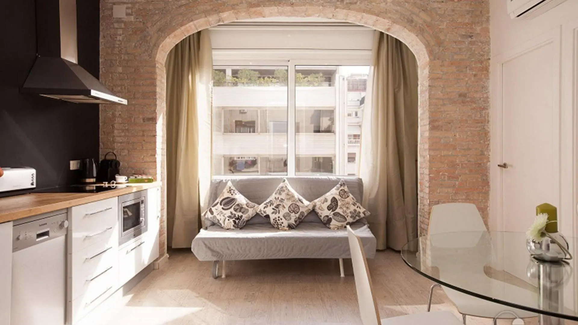 Rent Top Apartments Diagonal-Aribau Barcelona