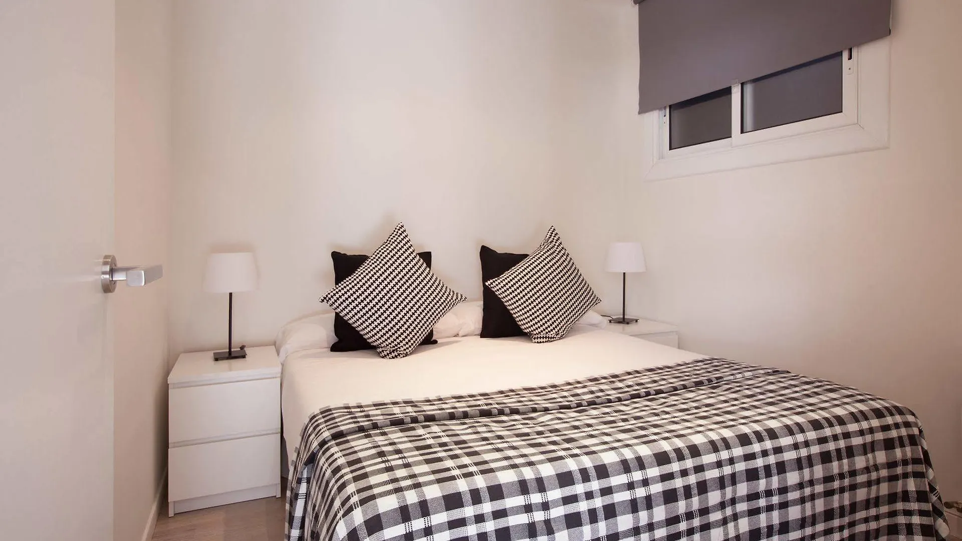 Rent Top Apartments Diagonal-Aribau Barcelona