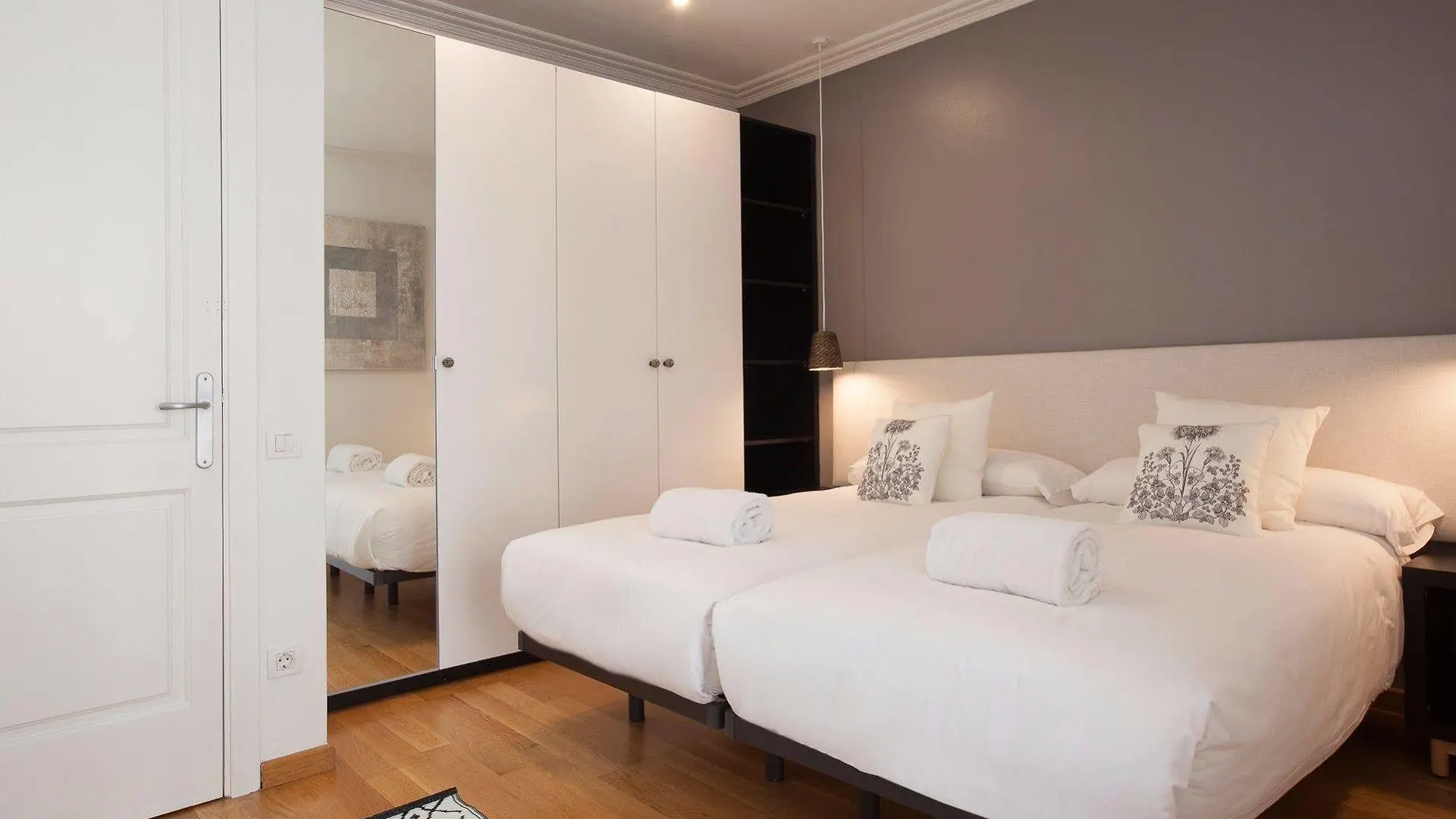 Hotel Rent Top Apartments Diagonal-Aribau Barcelona